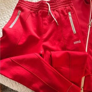 Ami Red Sweatpants
Check my other listing for the matching jacket….